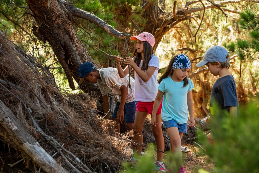 Charakterisieren Ermorden children in Keulen Innen