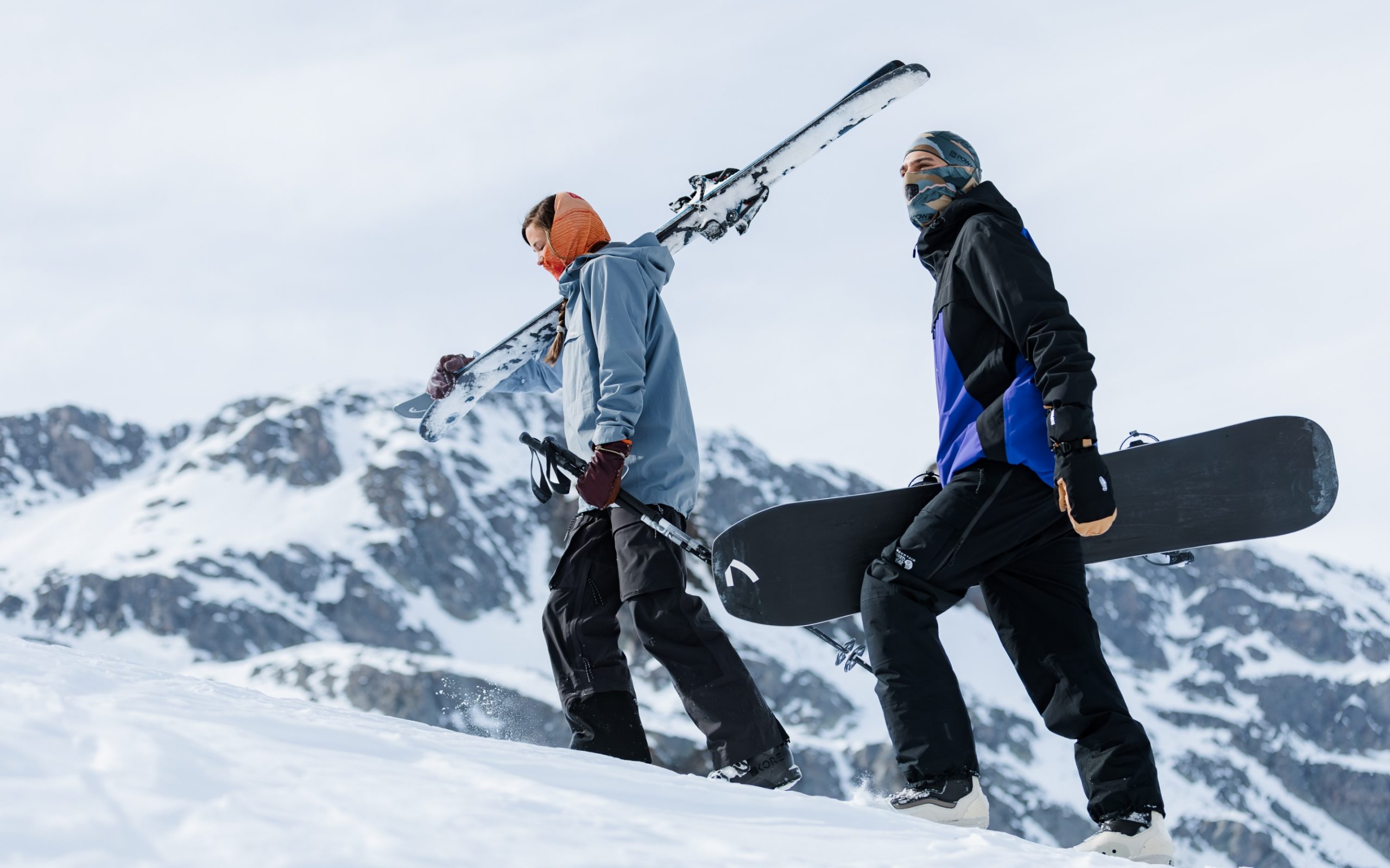 Cómo elegir tu casco de esquí o de snowboard